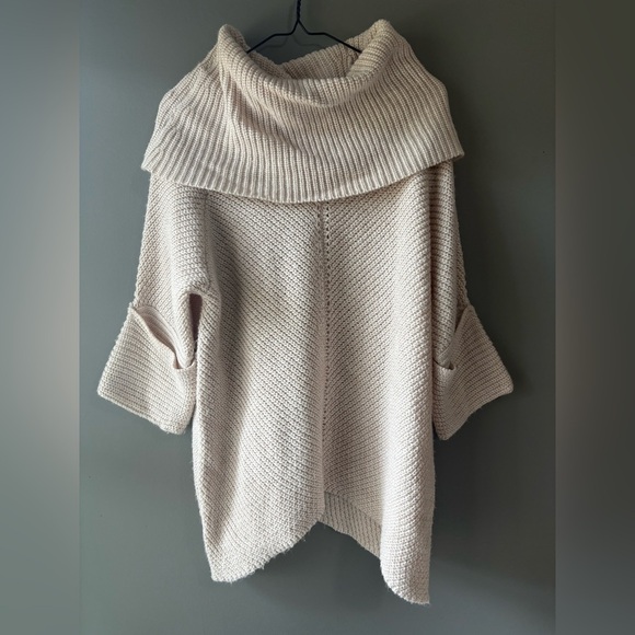 Vera Moda size small Cozy Cream EXTRA LARGE Cowl Neck Sweater, oversized, knit - Picture 1 of 6